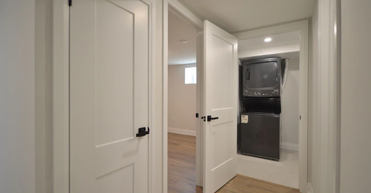 Basement-139 Queen Street, Newmarket, ON, L3Y 2E9 - 10
