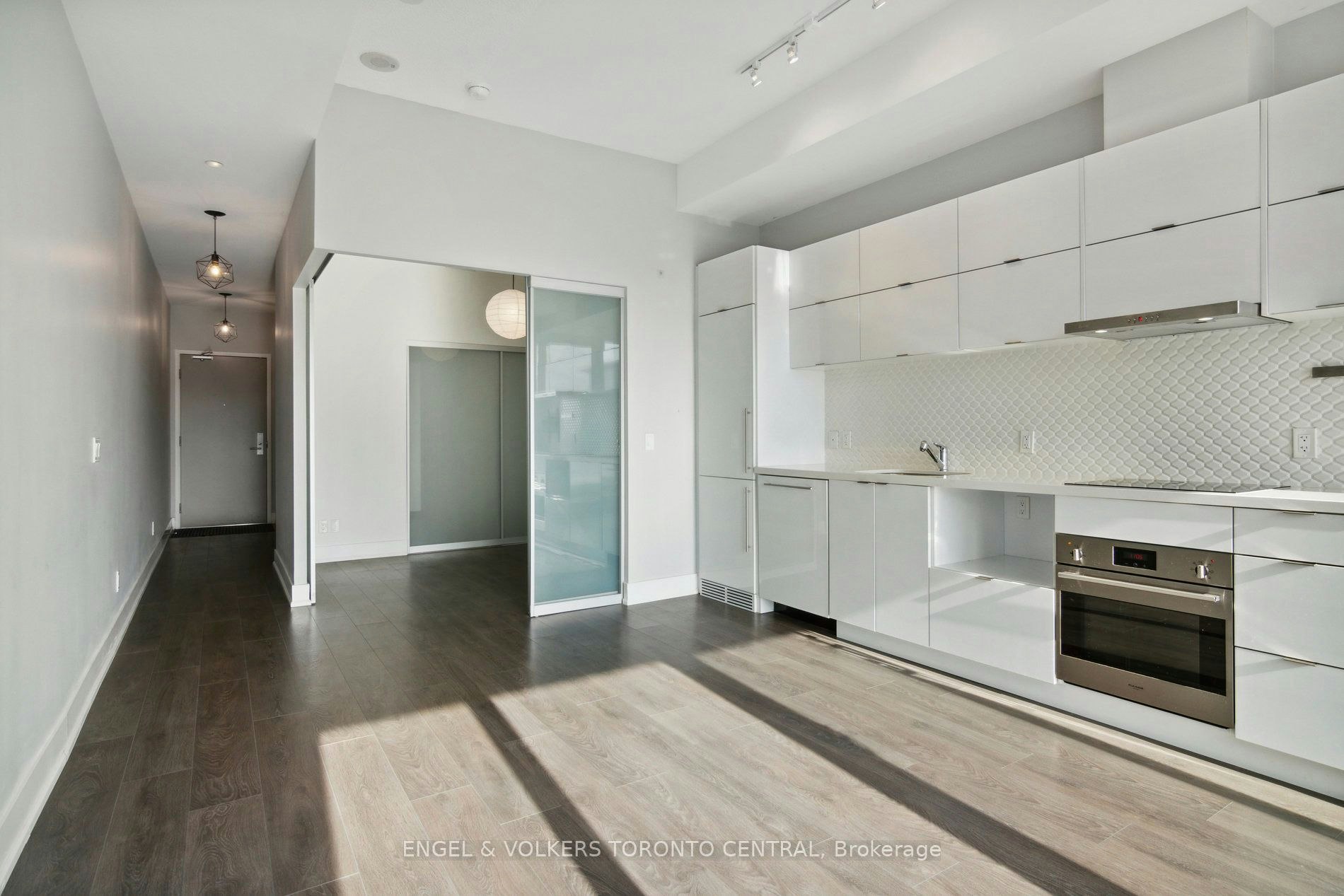 401-180 Enterprise Boulevard, Markham, ON, L6G 0B3 - 17
