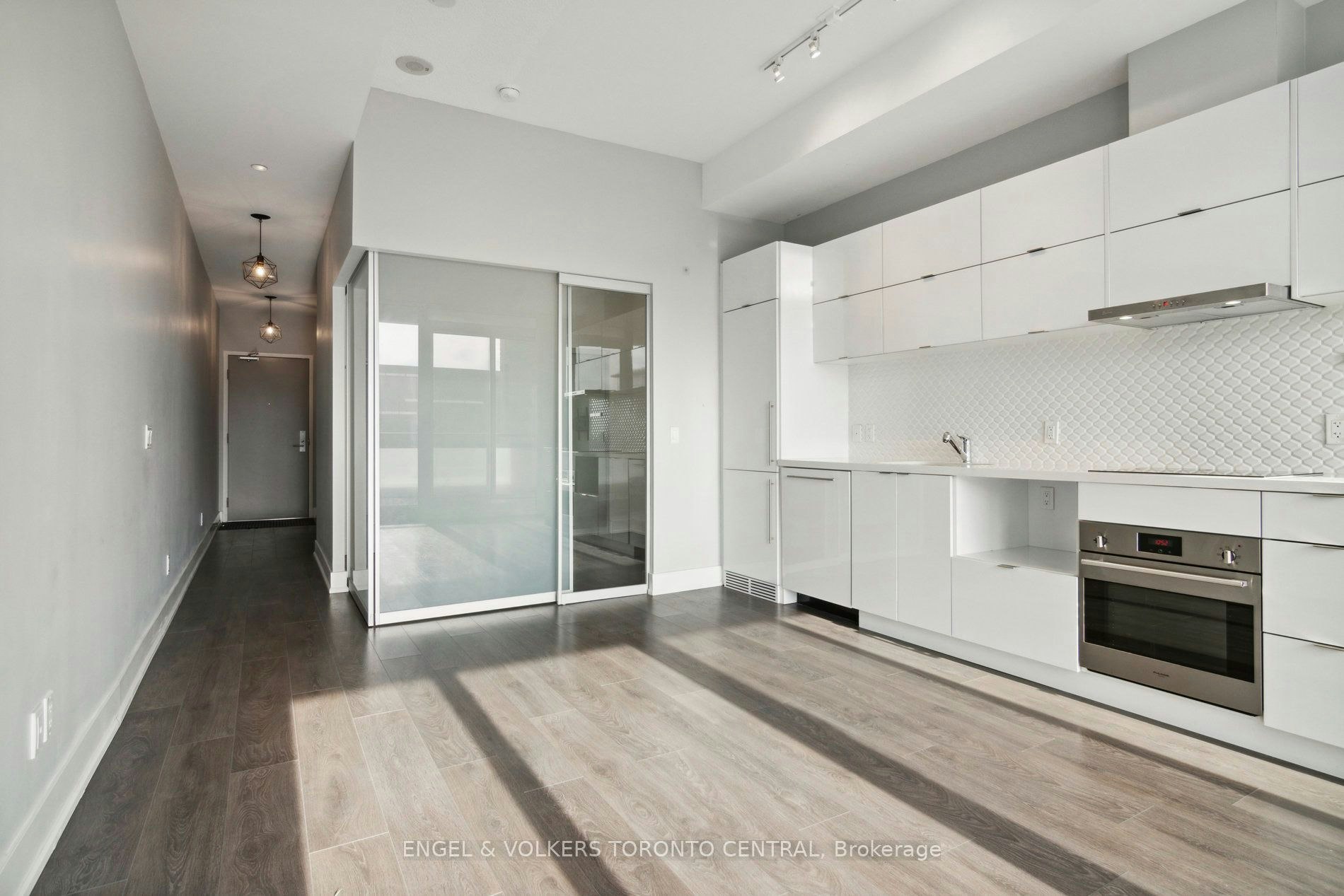 401-180 Enterprise Boulevard, Markham, ON, L6G 0B3 - 6