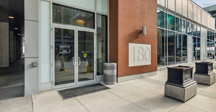 401-180 Enterprise Boulevard, Markham, ON, L6G 0B3 - 2
