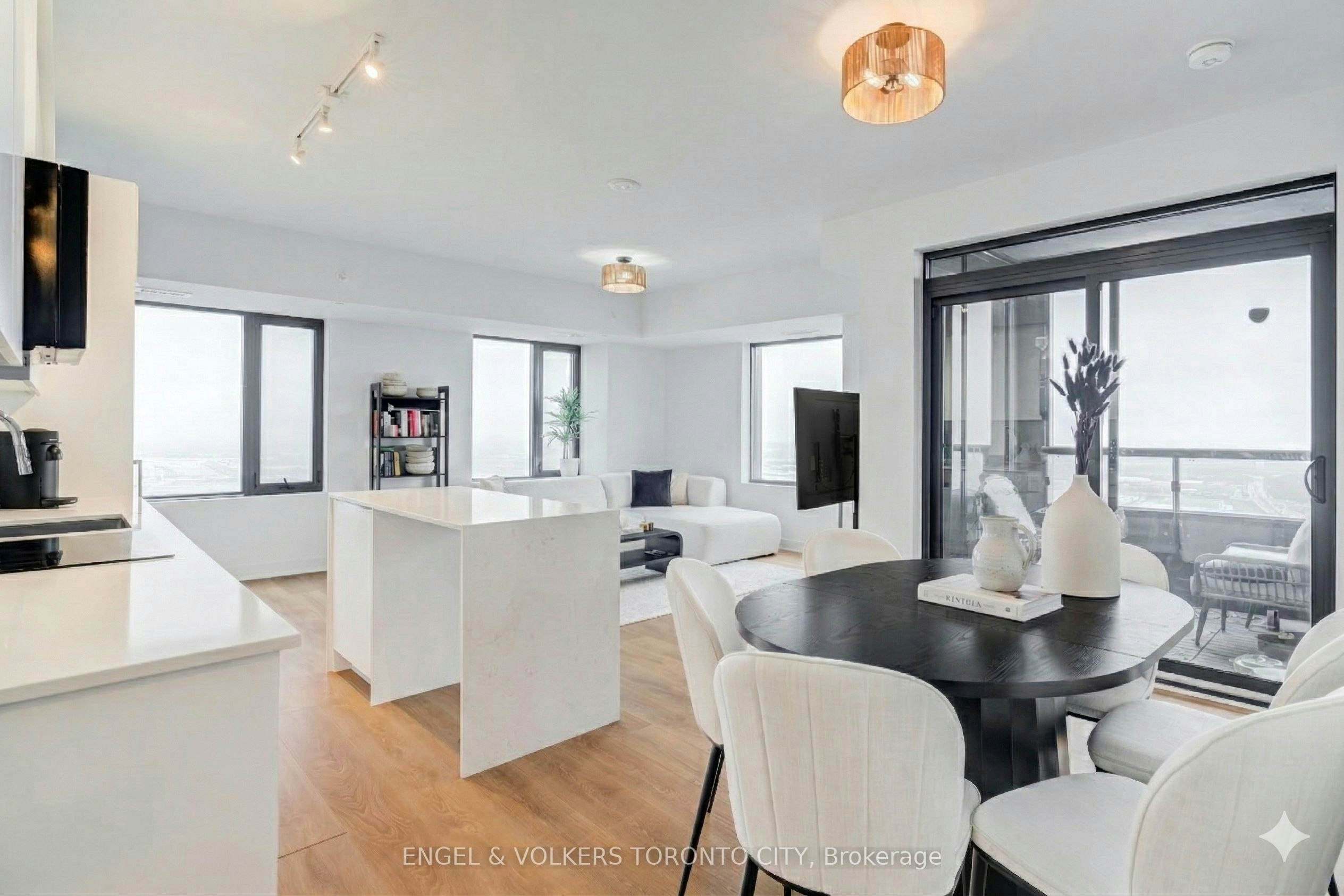 4807-2920 7 Highway Road, Vaughan, ON, L4K 0P4
