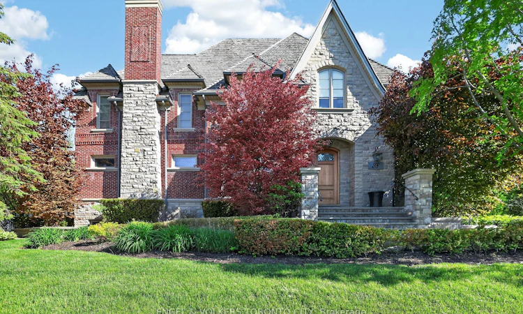 28 Long Hill Drive