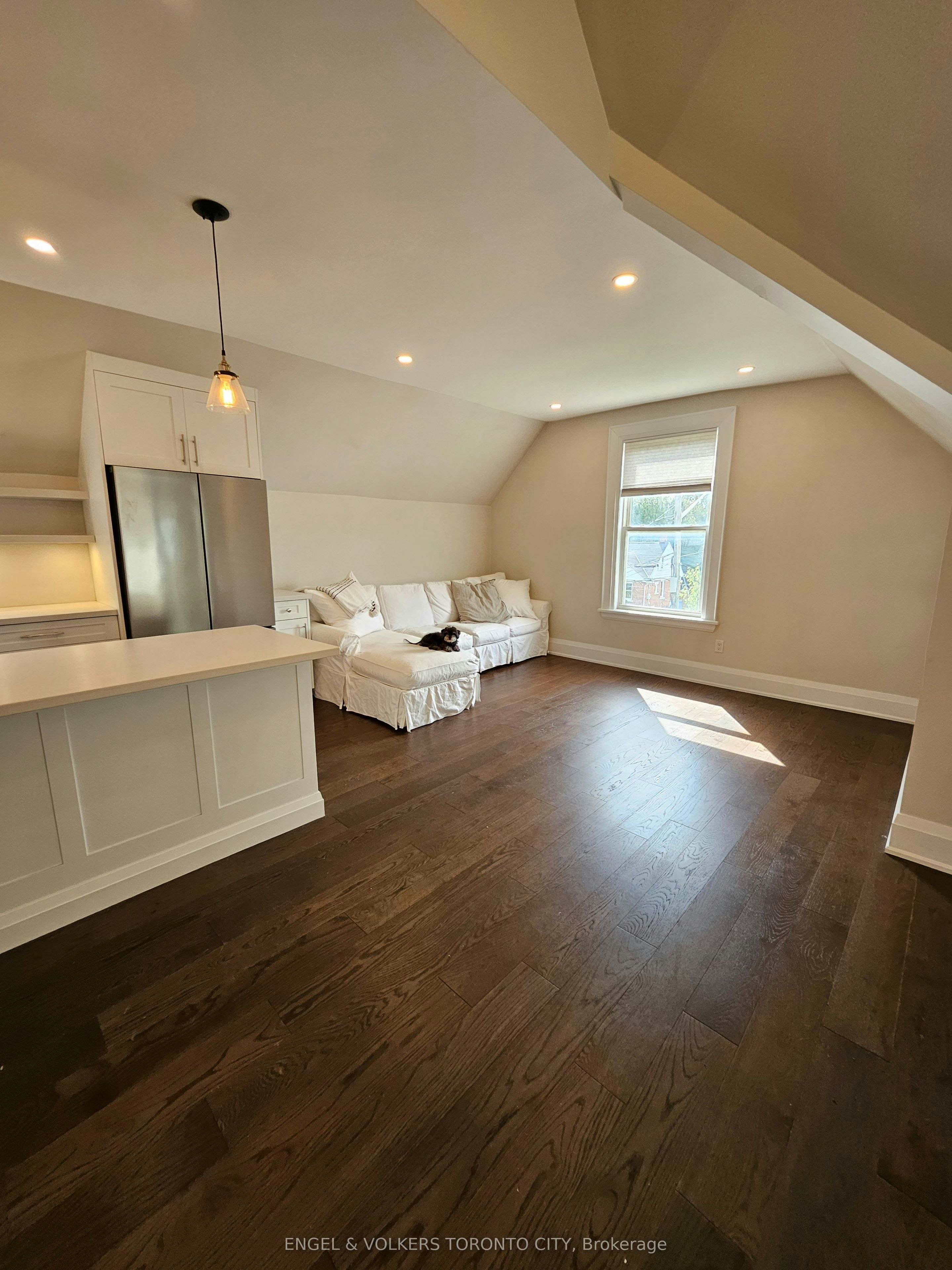 2nd Flr-85 Prospect Street W, Newmarket, ON, L4C 3T3 - 9