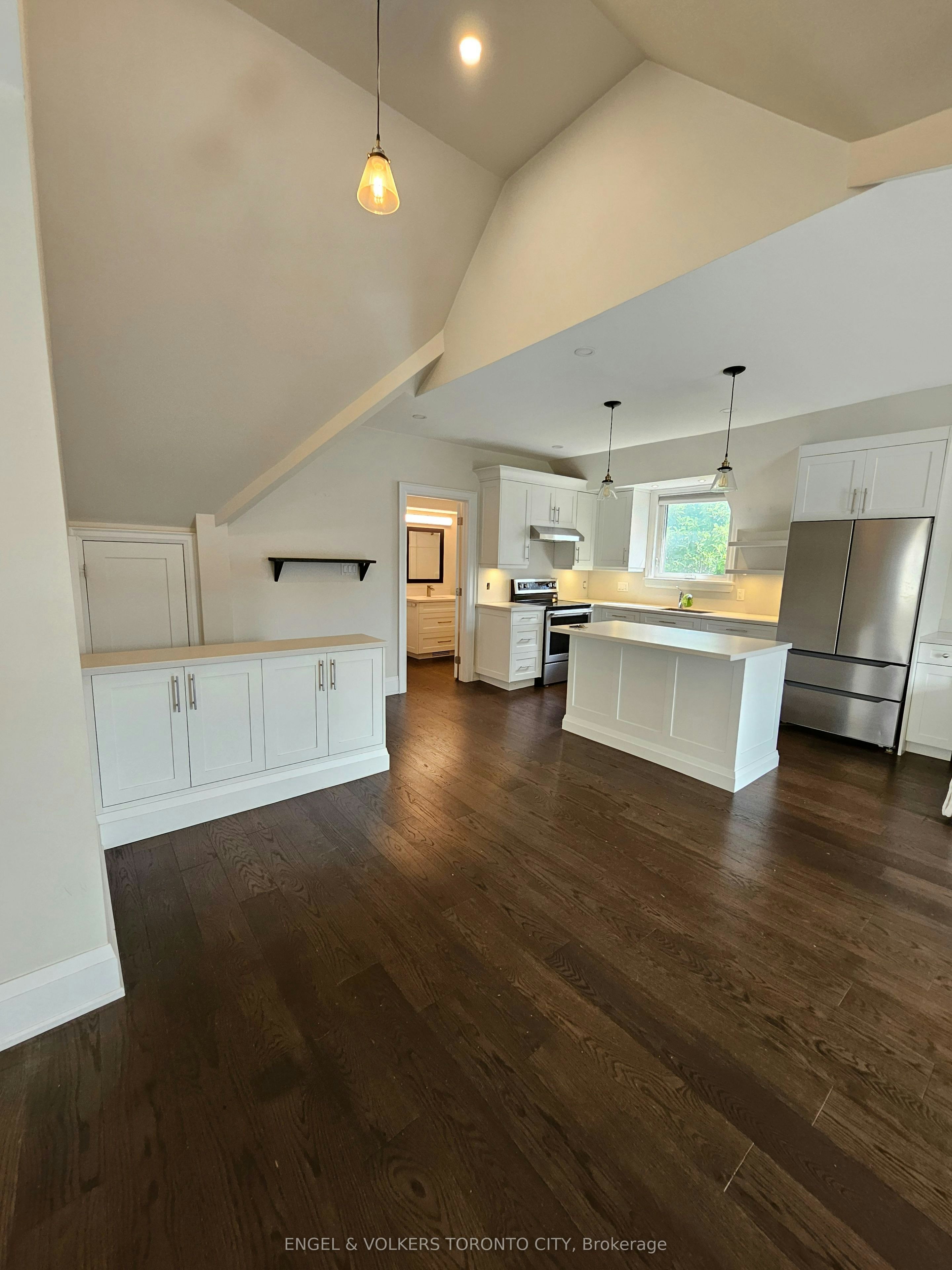 2nd Flr-85 Prospect Street W, Newmarket, ON, L4C 3T3 - 10