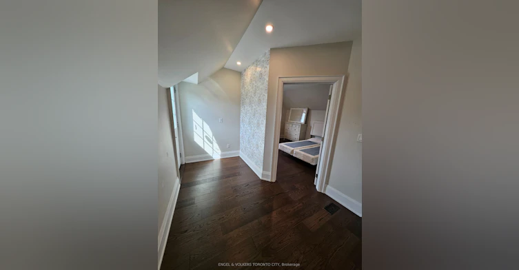 2nd Flr-85 Prospect Street W, Newmarket, ON, L4C 3T3 - 11