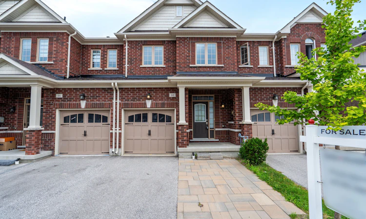 44 Clifford Crescent
