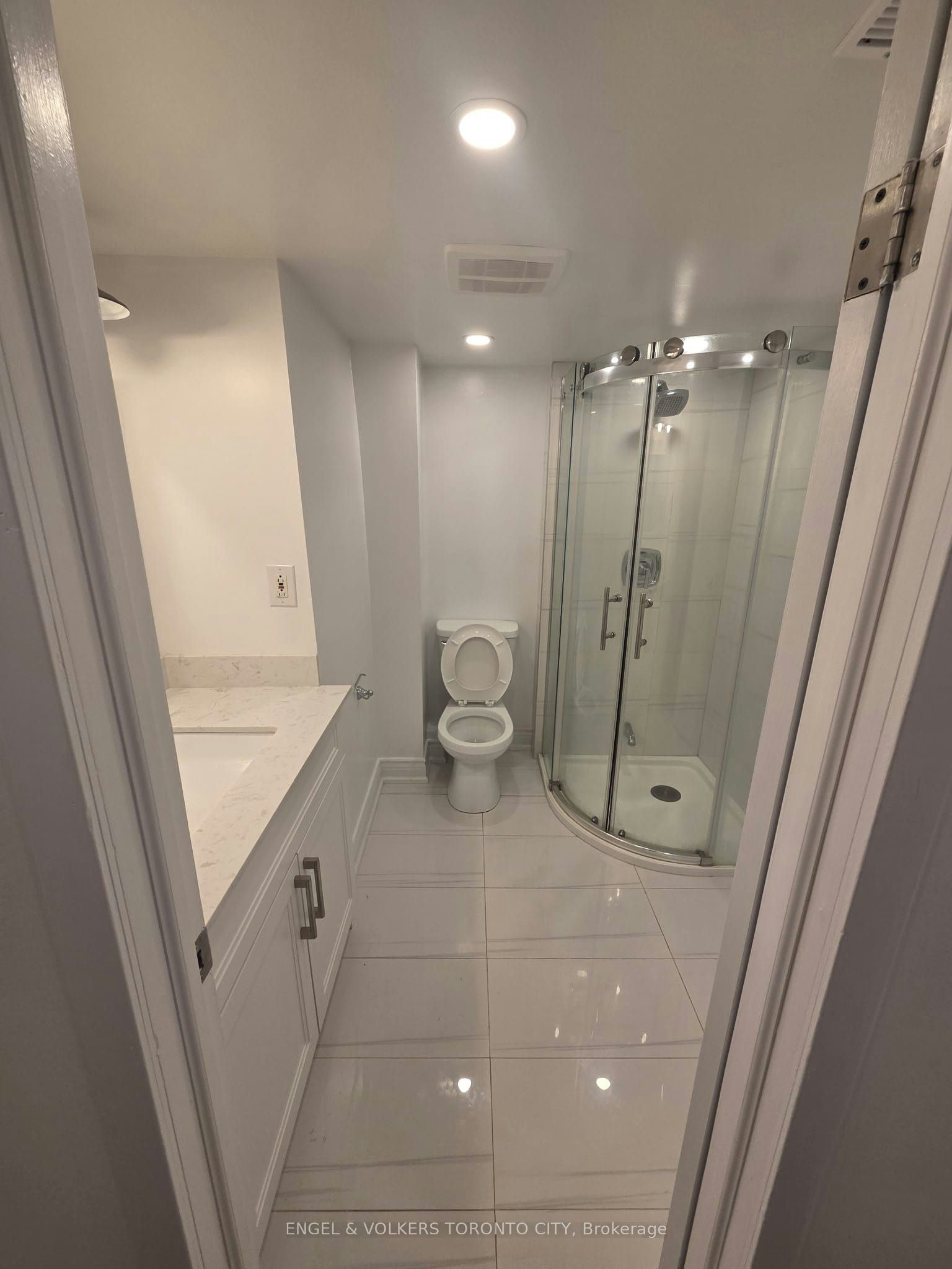 Basement-37 Newbury Drive, Newmarket, ON, L3Y 4P9 - 8