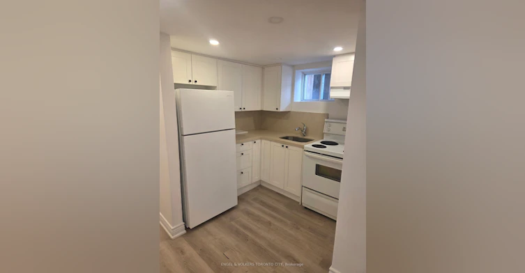 Basement-37 Newbury Drive, Newmarket, ON, L3Y 4P9 - 2