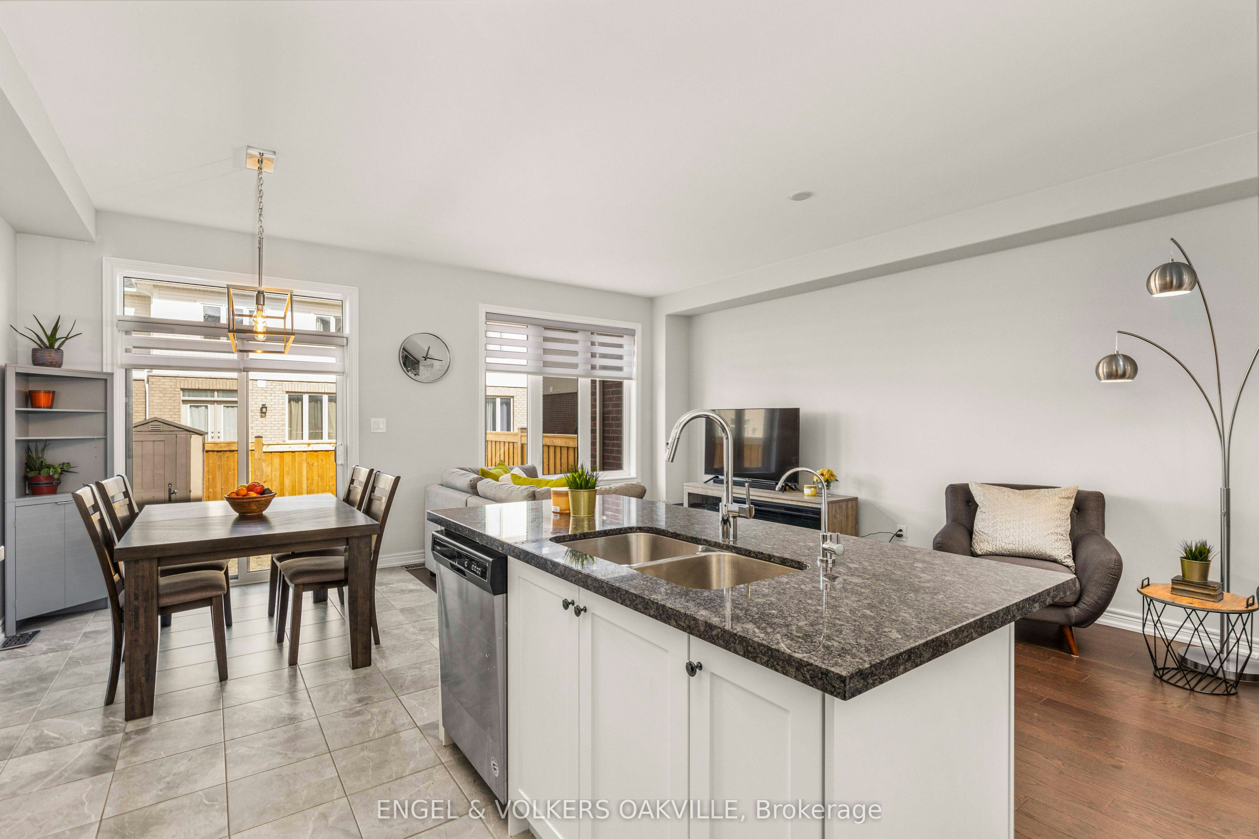 44 Clifford Crescent, New Tecumseth, ON, L0G 1W0 - 11