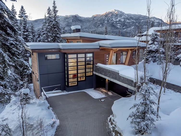 2909 Kadenwood Drive, Whistler, BC, V8E 0L6