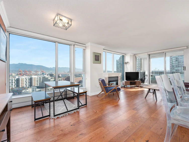 1503-183 Keefer Place, Vancouver, BC, V6B 6B9
