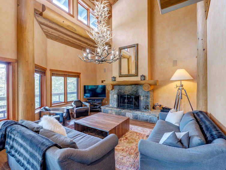 3-2250 Nordic Drive, Whistler, BC, V8E 0P4