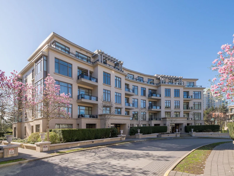 401 - 540 Waters Edge Crescent, West Vancouver BC V7T 0A2
