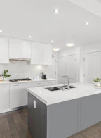 305 7878 Granville Street