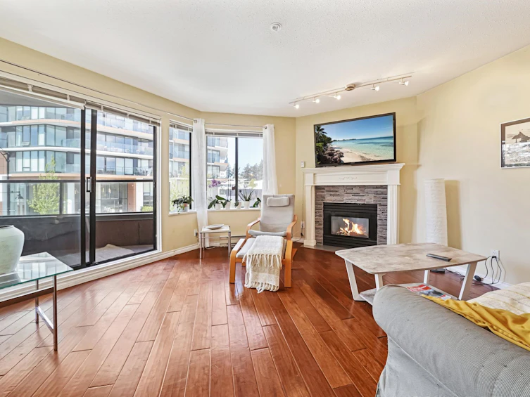 204-1440 George Street, Surrey, BC, V4B 4A3