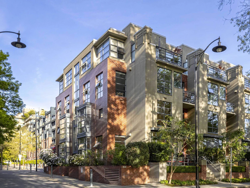 2776 Vine Street, Vancouver BC V6K 4S5