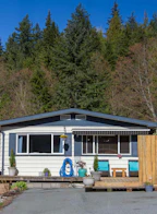 734 Upper Crescent