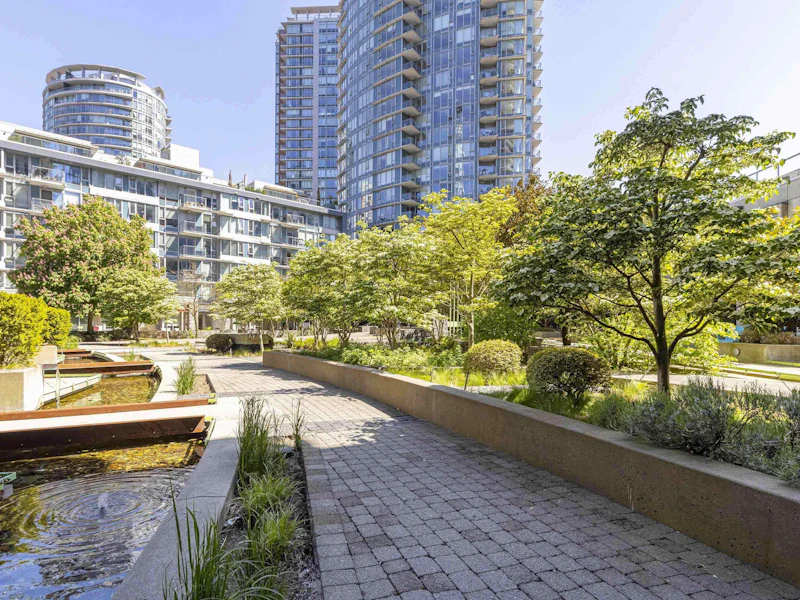 905 - 188 Keefer Place, Vancouver BC V6B 0J1