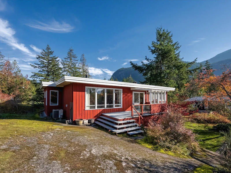 38255 Vista Crescent, Squamish BC V0N 0C2