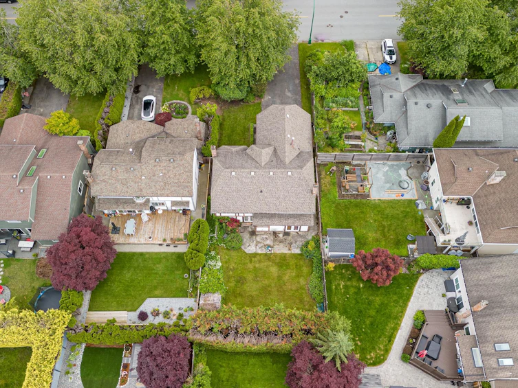 3893 Brockton Crescent, North Vancouver, BC, V7G 2L6 - 23