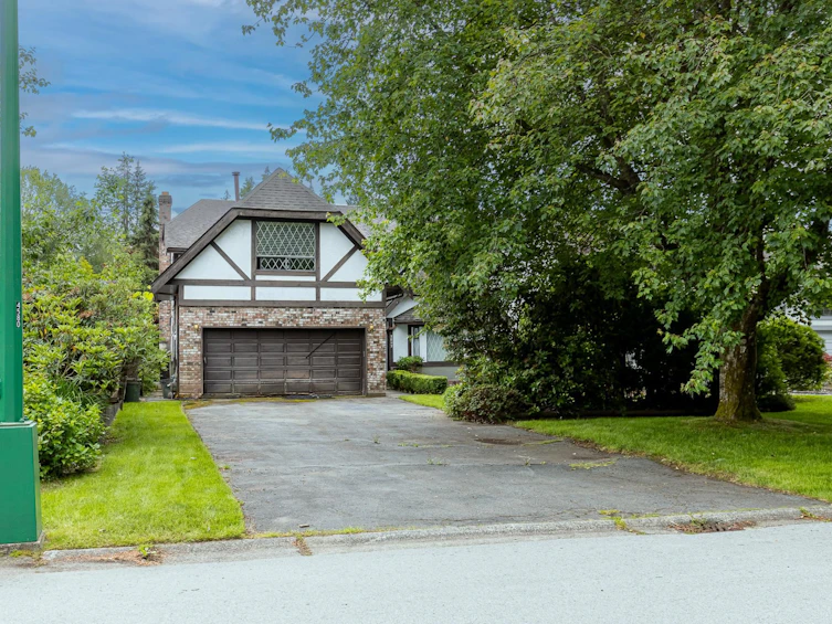 3893 Brockton Crescent, North Vancouver, BC, V7G 2L6 - 5