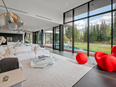 8080 Cypress Place - 4