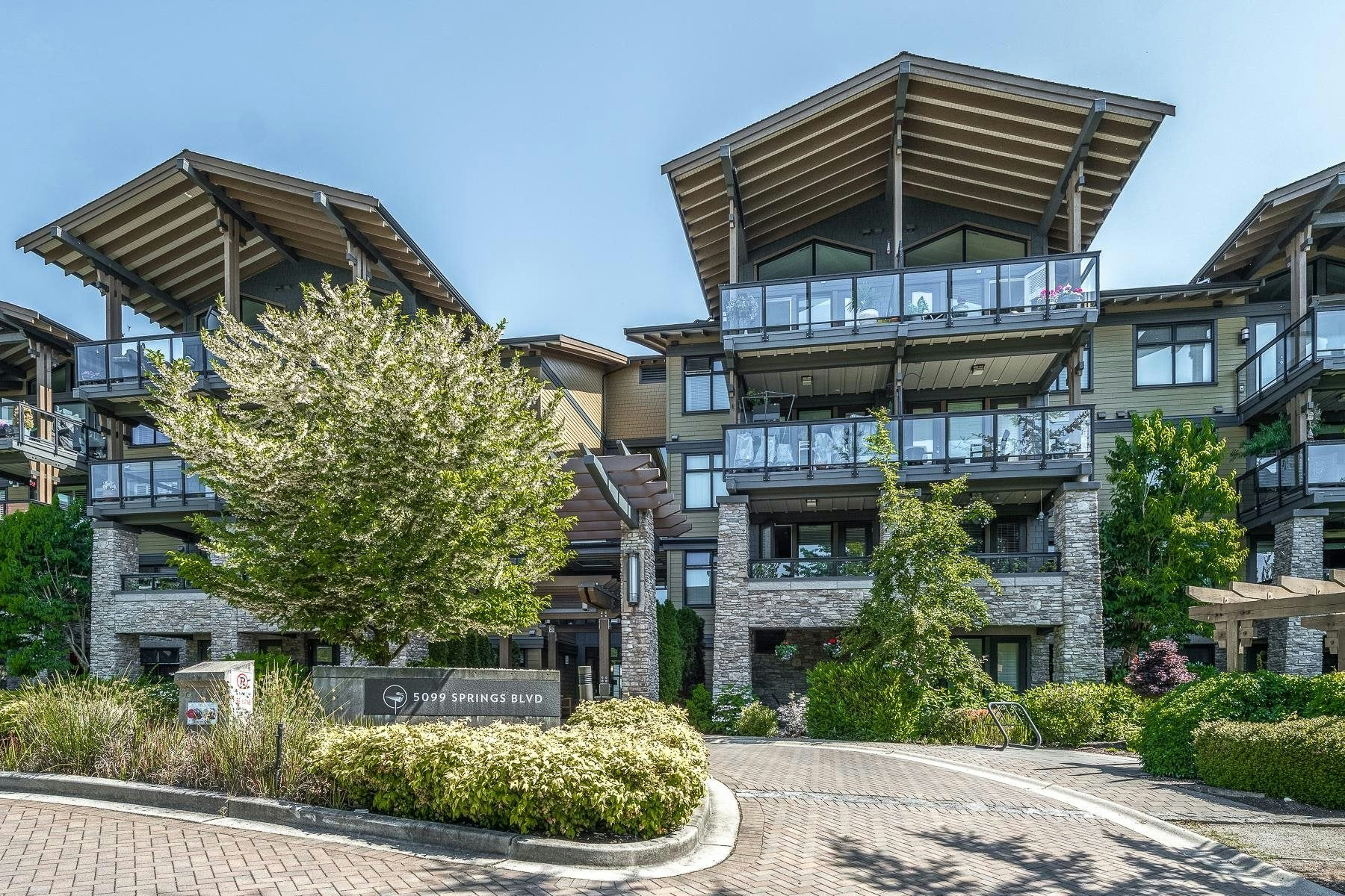 210-5099 Springs Boulevard, Delta, BC, V4M 0A2