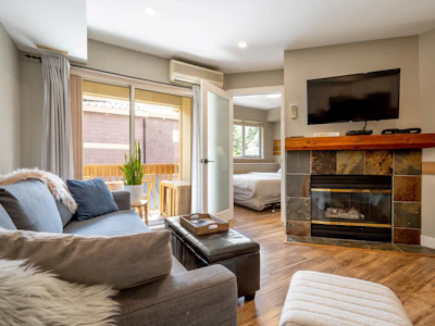 4340 Lorimer 347 Road - 2