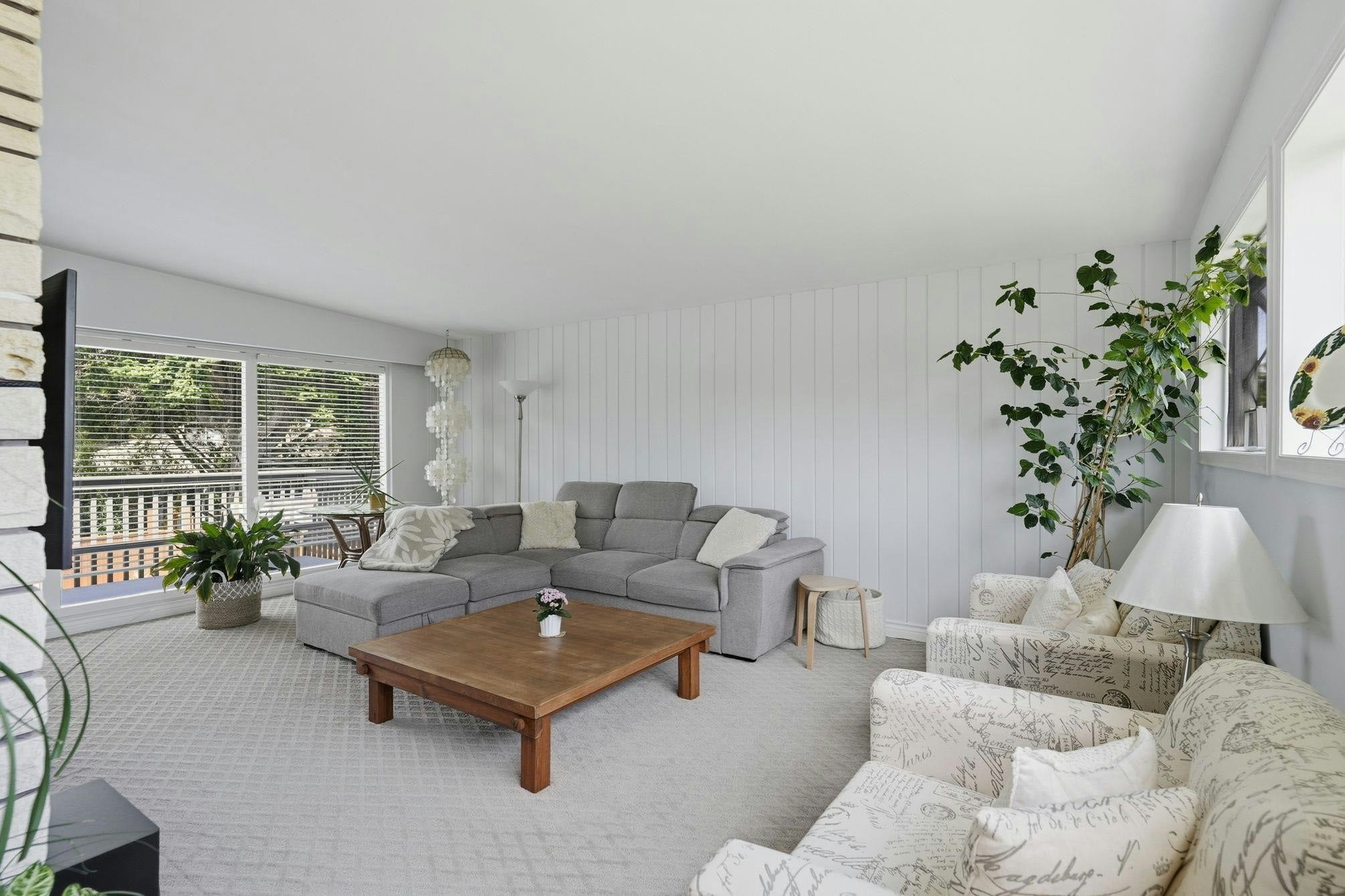 1679 58 Street - 5