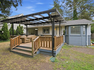 5857 16 Avenue - 3