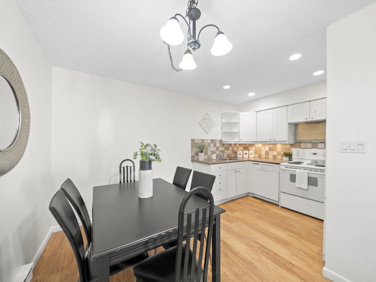 4896 47a Avenue, Delta, BC, V4K 1T4 - 9