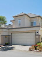 1100 56 Street 4s