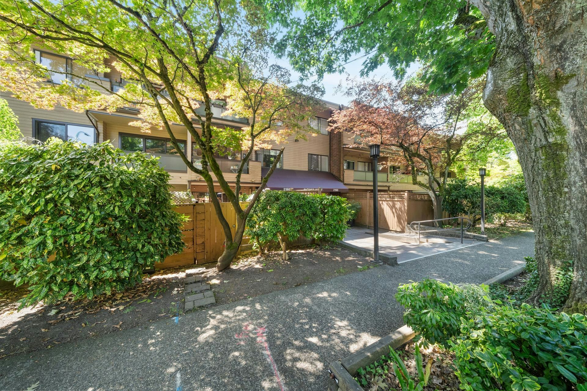 214-2190 W 7th Avenue, Vancouver, BC, V6K 4K7