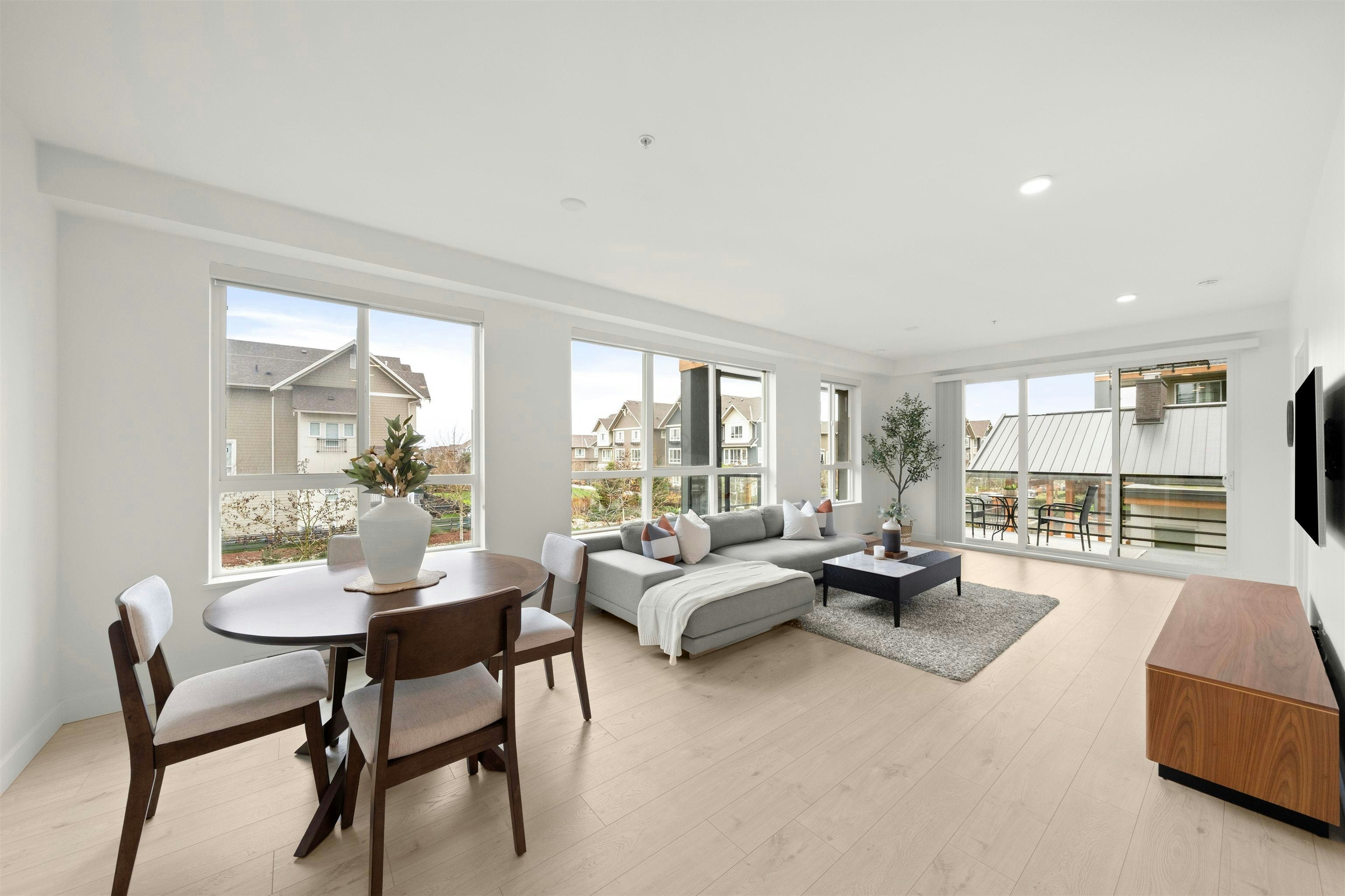 219-1792 Starling Drive - 4