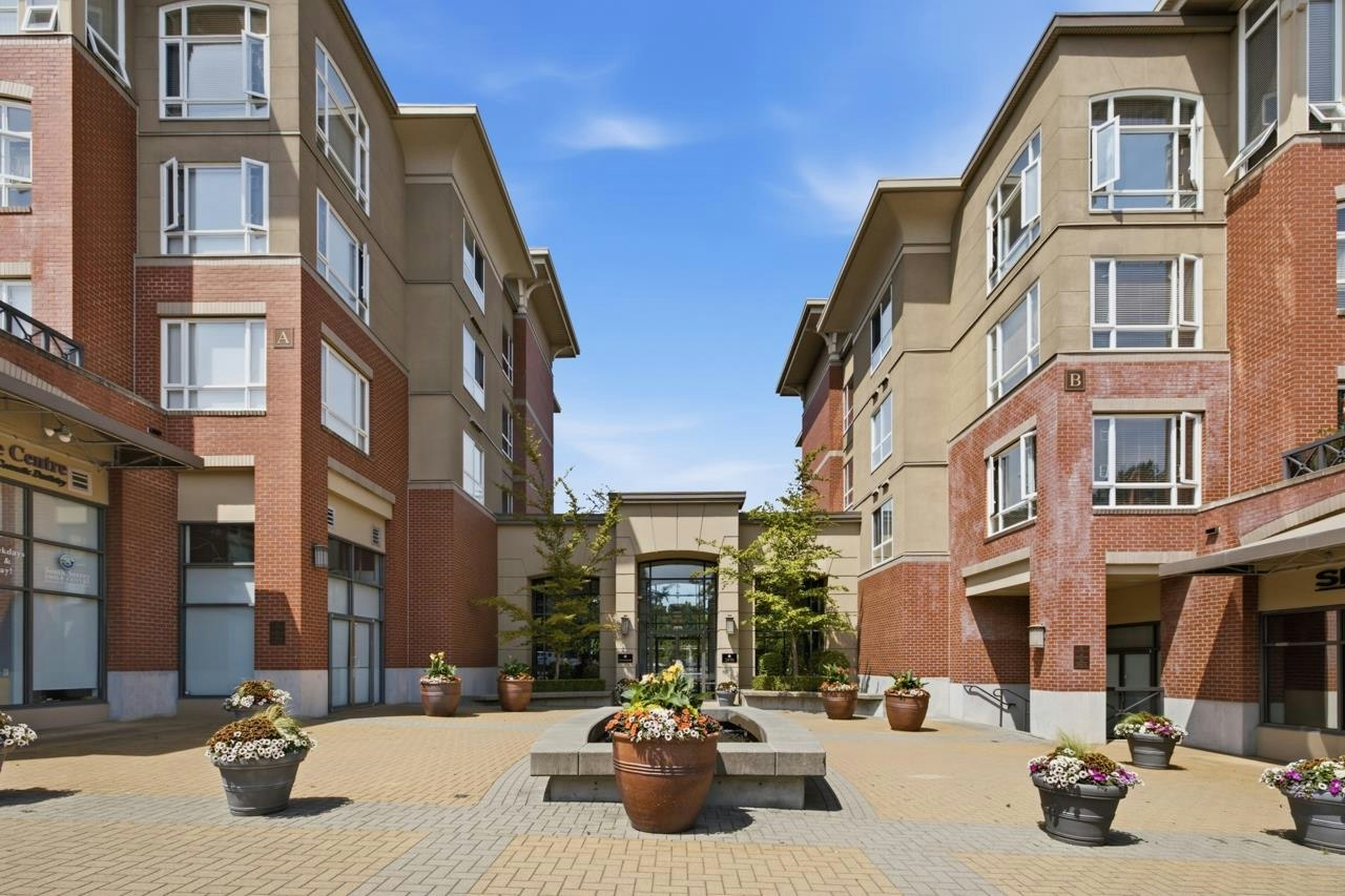319-2970 King George Boulevard, Surrey, BC, V4P 0E6