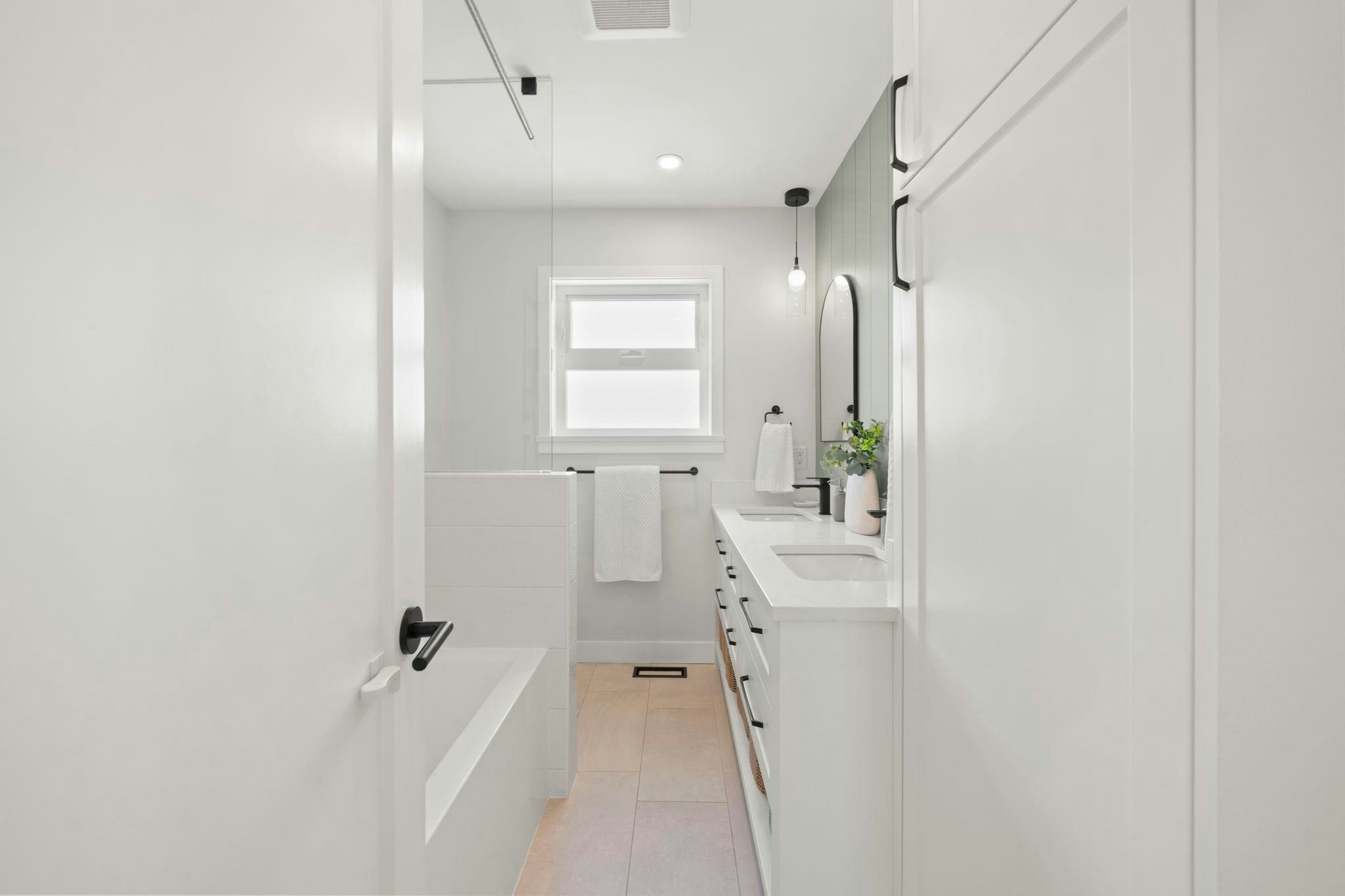 5301 10a Avenue, Delta, BC, V4M 1Y5 - 12