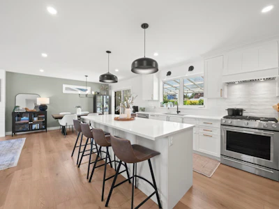 5301 10a Avenue - 3