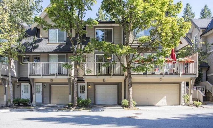 8415 Cumberland 19 Place