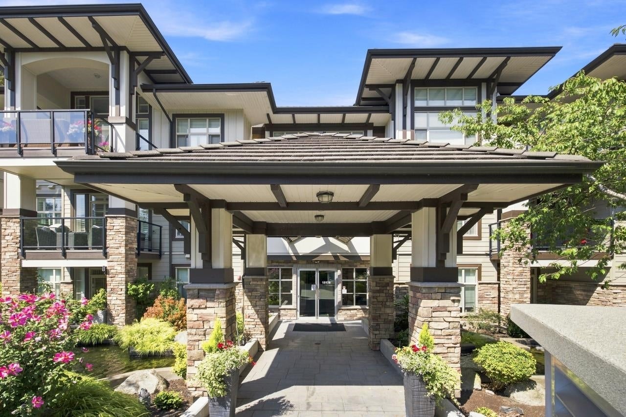 307-15175 36 Avenue, Surrey, BC, V3Z 4R3