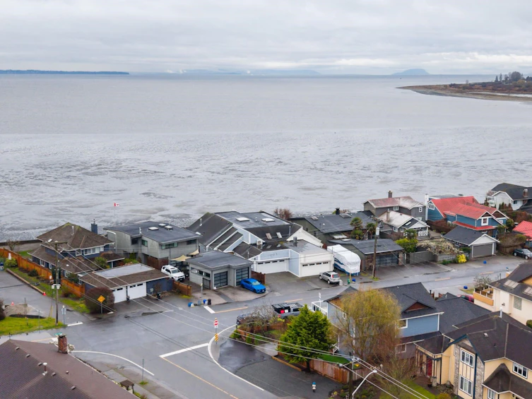 1584 Beach Grove Road, Delta, BC, V4L 1N6 - 37