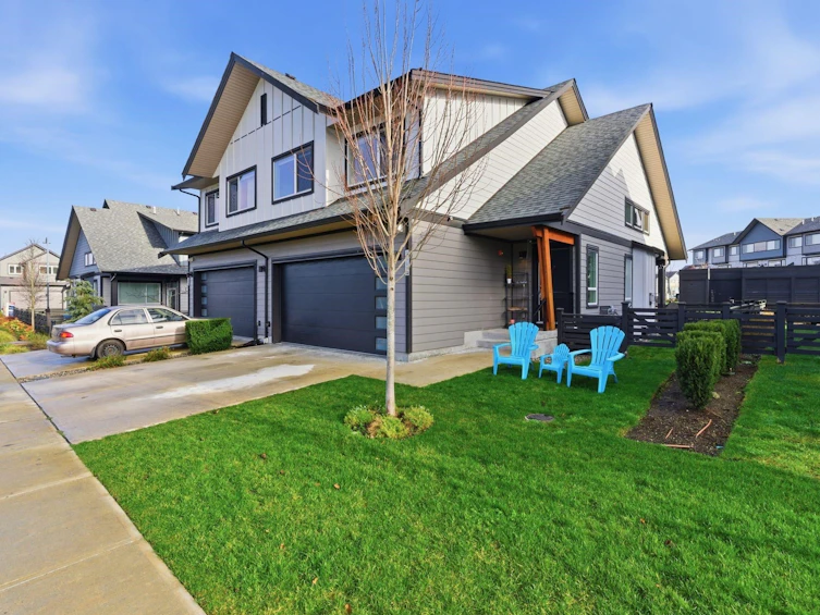 2478A, Wren Drive, Delta, BC, V4M 0E6