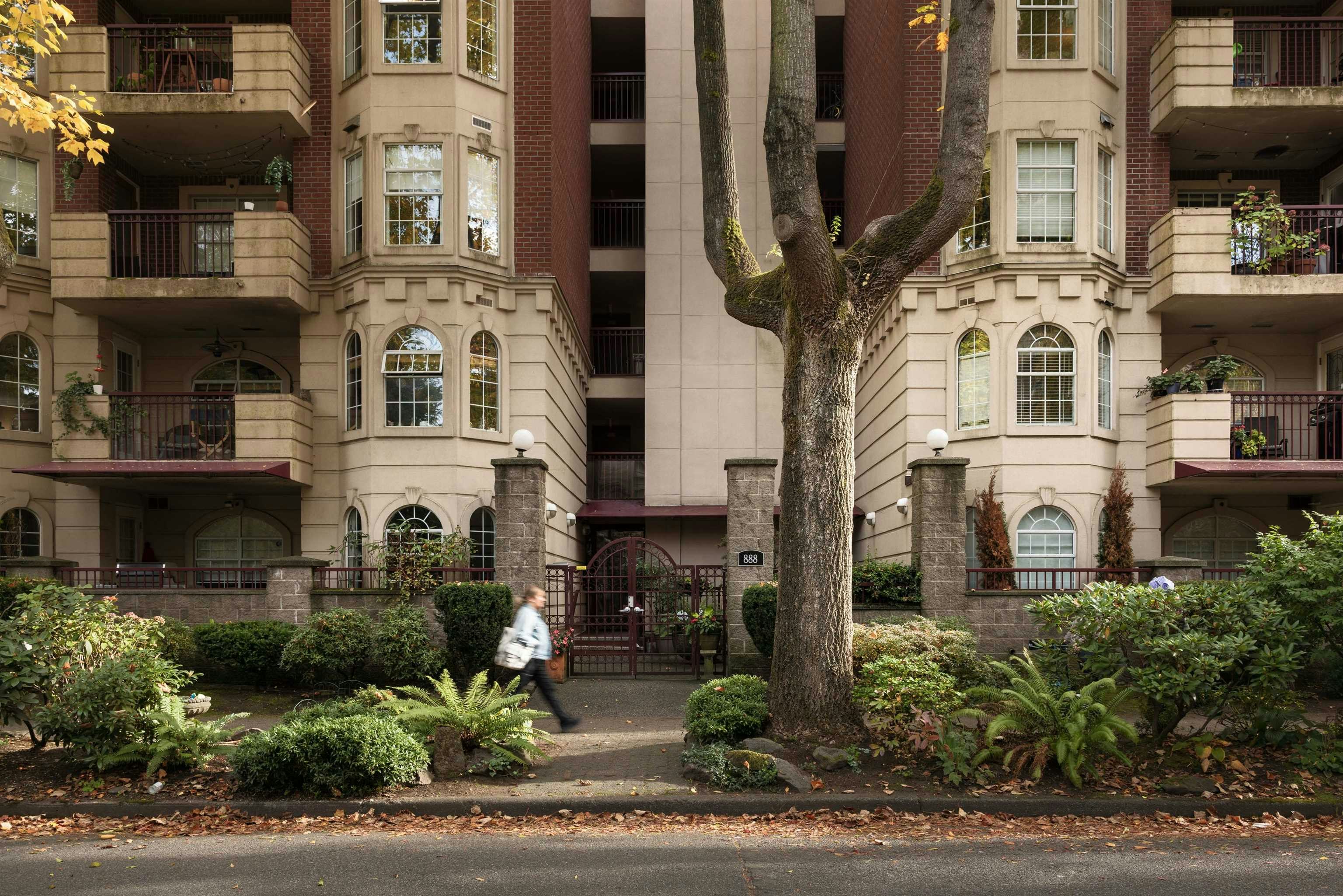 603-888 Bute Street, Vancouver, BC, V6E 1Y5