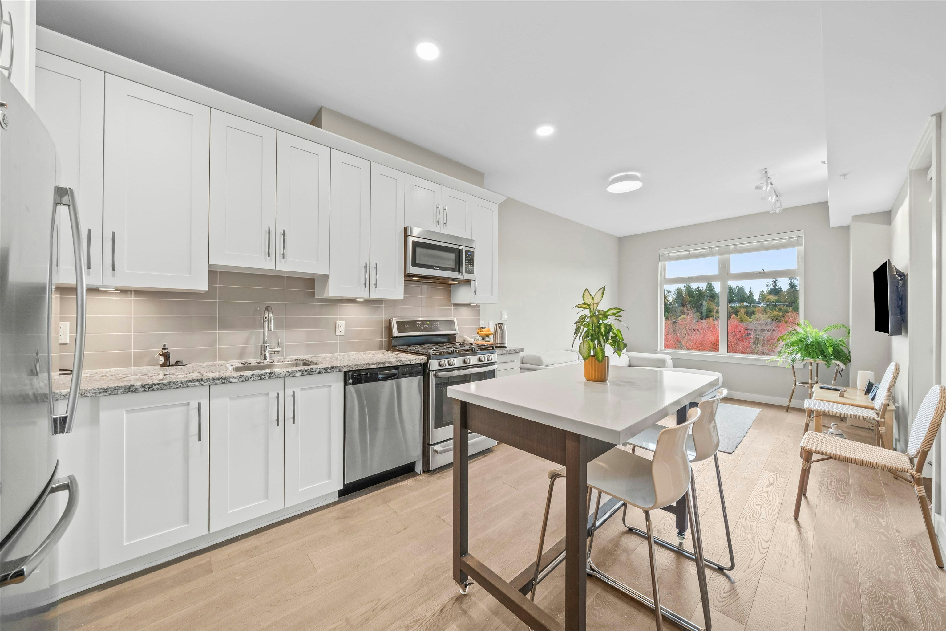 302-5011 Springs Boulevard, Delta, BC, V4M 0B6