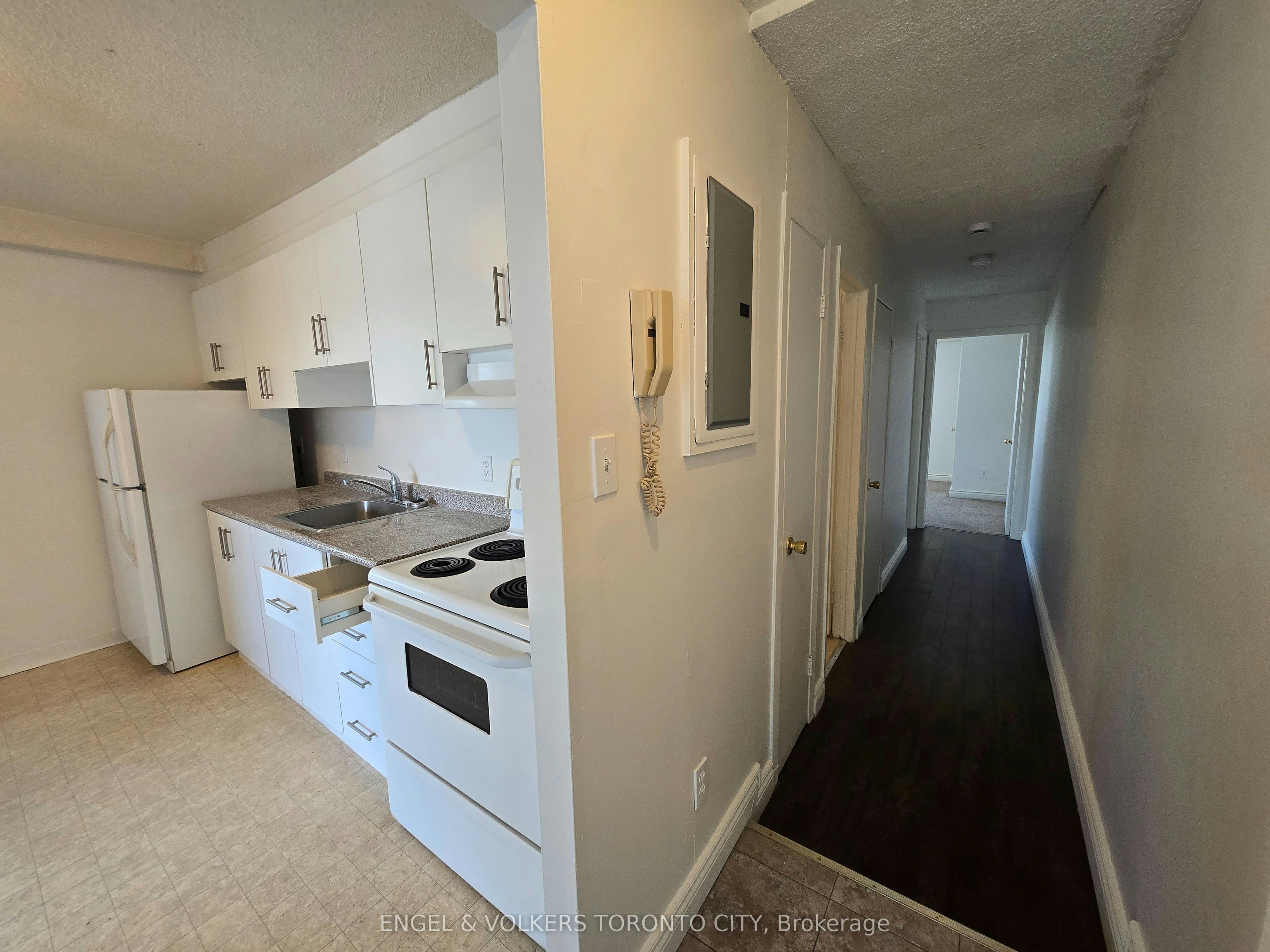 201-109 Gowan Street, Barrie, ON, L4N 2P2 - 5