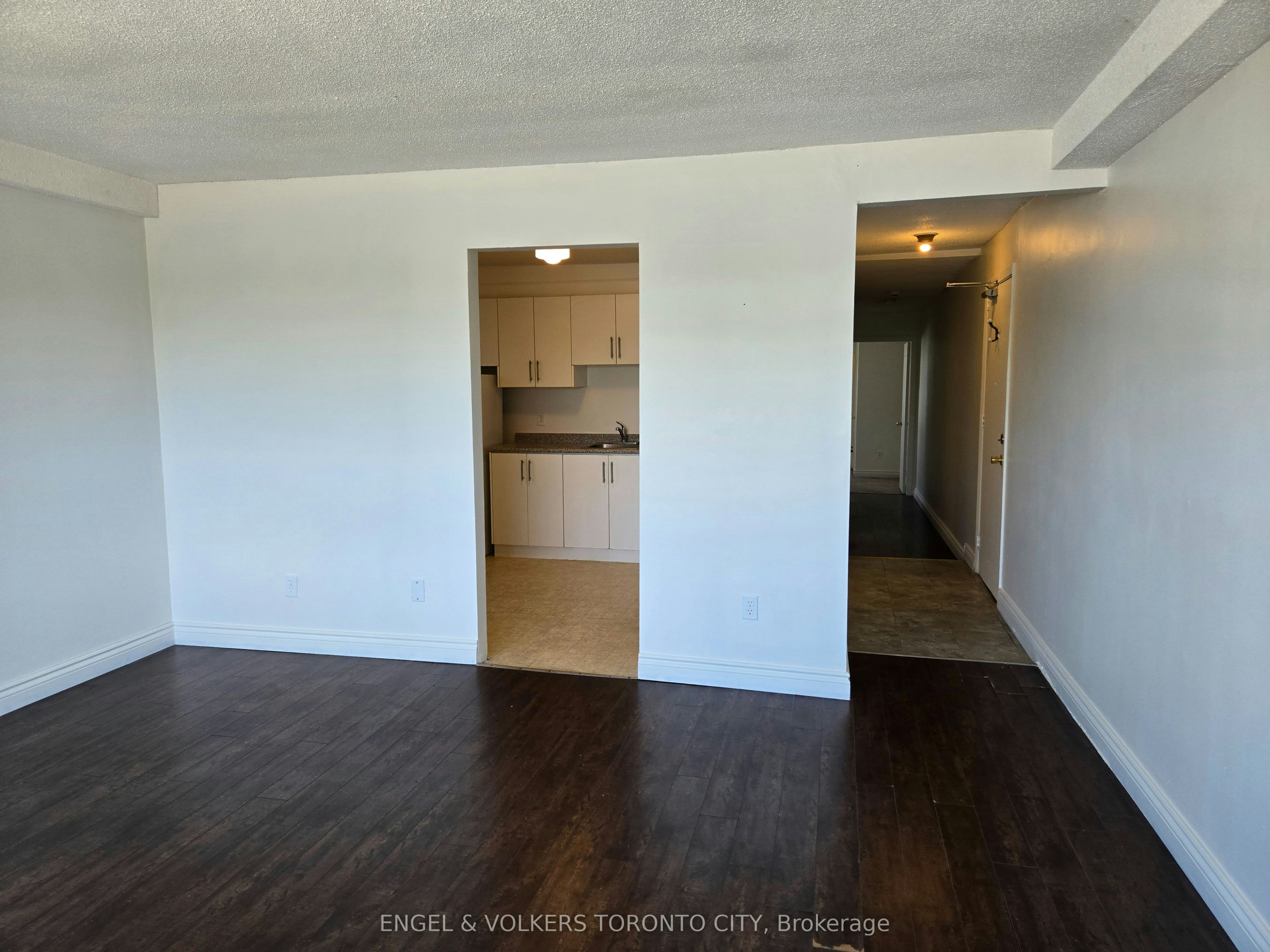 201-109 Gowan Street, Barrie, ON, L4N 2P2 - 4
