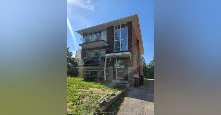 1-42 Rose Street, Barrie, ON, L4N 2T2