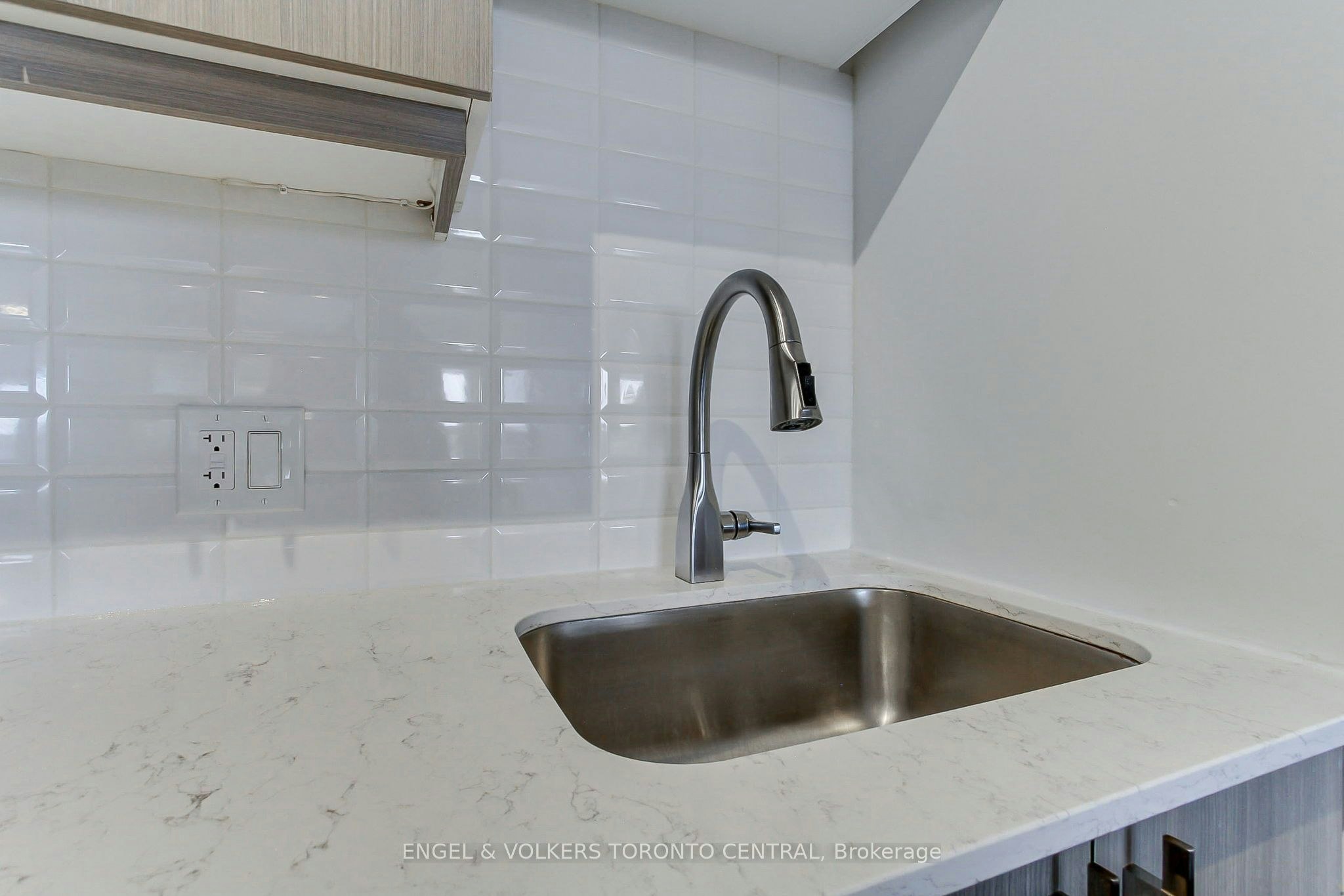 430 Essa 418 Road, Barrie, ON, L9J 0M1 - 11