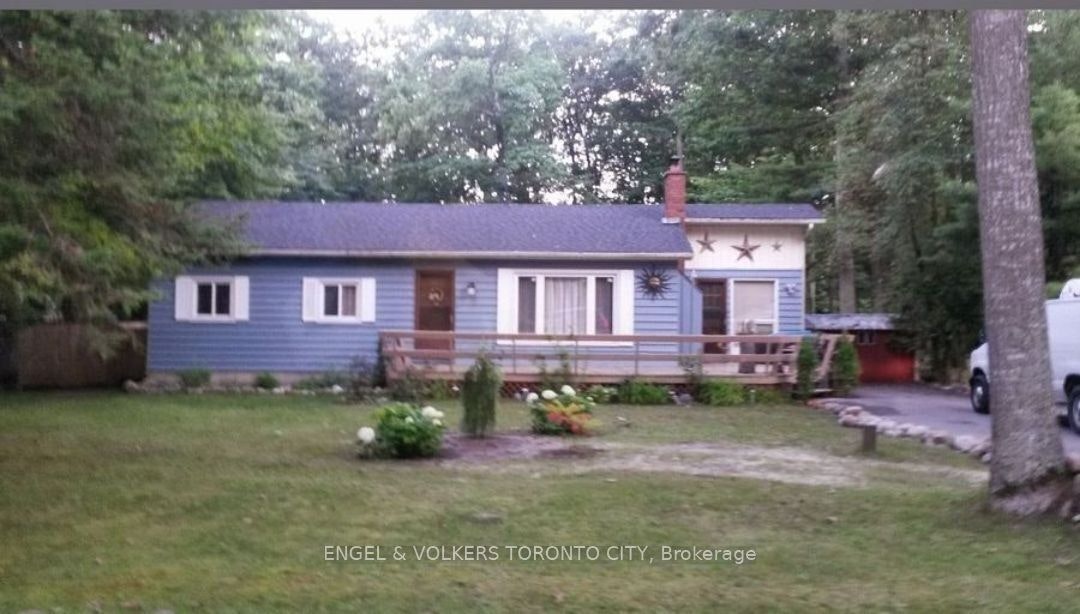 16 Fredrick Avenue, Tiny, ON, L0L 1P0