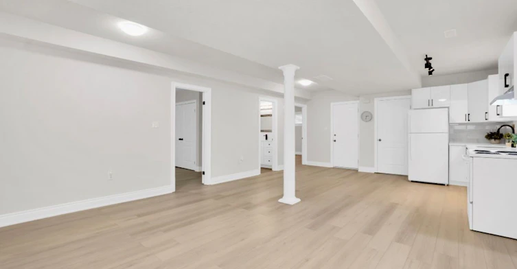 Lower-125 Sovereign's Gate, Barrie, ON, L4N 0Y9 - 7