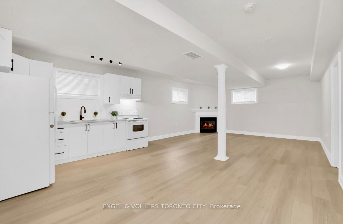 Lower-125 Sovereign's Gate, Barrie, ON, L4N 0Y9 - 5